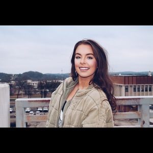 Meet your Posher, Kaylee